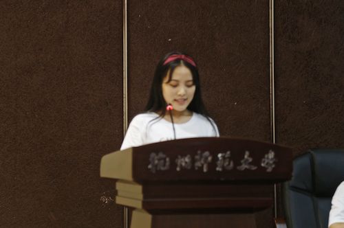 新生代表文创类182班李定航发言