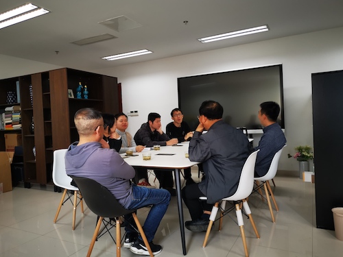 插漫教研室活动